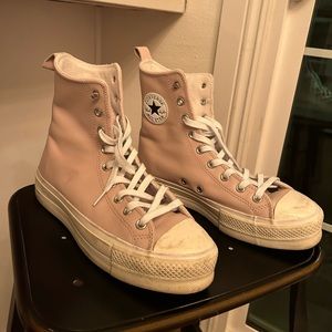 Pink platform Chuck Taylor’s